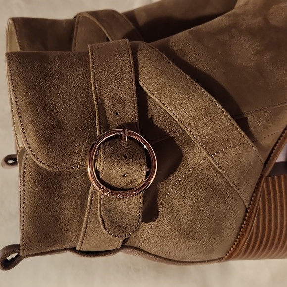 Nine West, Fall, Round Toe, Light Grey, Mid Calf Country Block Heel Women Boots - Picture 4 of 4